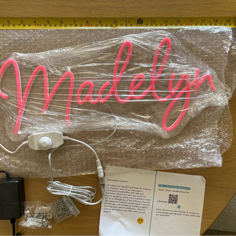 Custom Neon Sign - Pink - Picture 4 of 4
